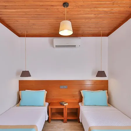 アパートホテル Mare Nostrum カシュ